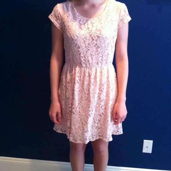 Urban Outfitters light pink lace dress - Picture 8 of 8